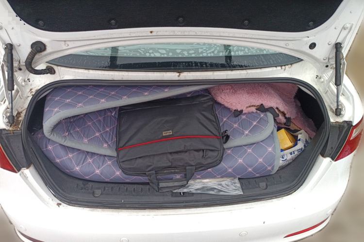 Used Bestune B70 2014 2.0L automatic comfort version Trunk
