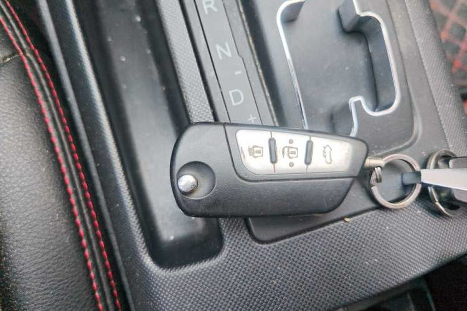 Used Bestune B70 2014 2.0L automatic comfort version Vehicle Key