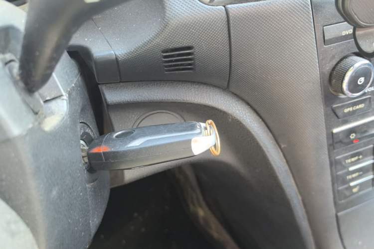 Used Bestune B70 2014 2.0L automatic comfort version Vehicle Key