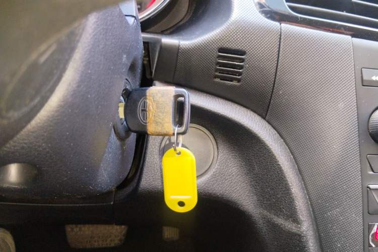 Used Bestune B70 2014 2.0L automatic comfort version Vehicle Key