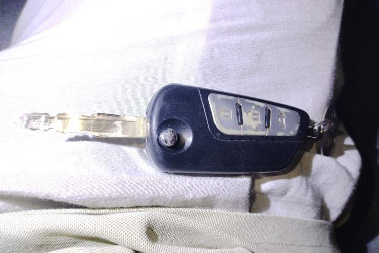 Used Bestune B70 2014 2.0L automatic luxury version Vehicle Key