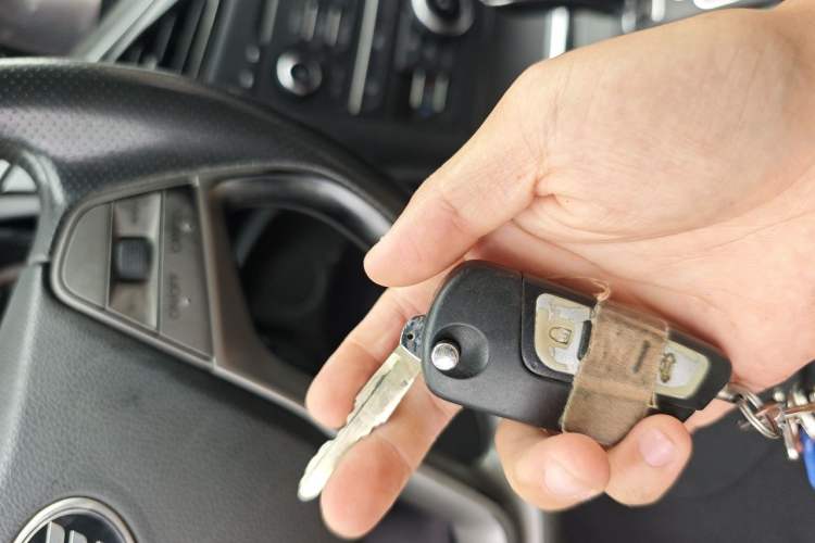 Used Bestune B70 2014 2.0L automatic comfort version Vehicle Key