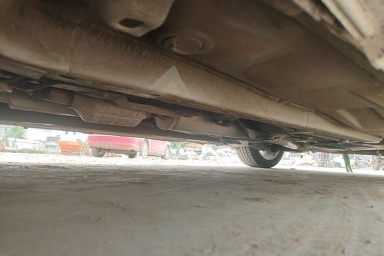 Used Bestune B70 2015 1.8T Automatic Elite Edition Chassis Front Left