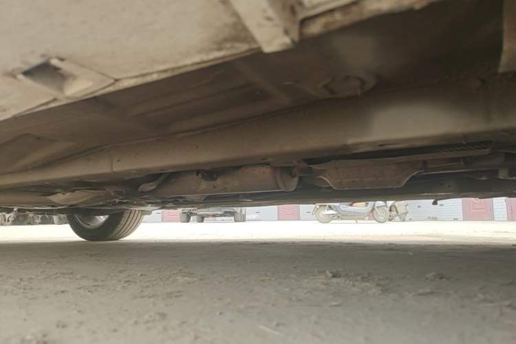 Used Bestune B70 2015 1.8T Automatic Elite Edition Chassis Front Right