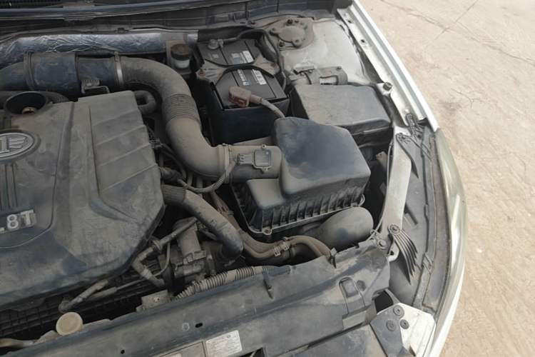 Used Bestune B70 2015 1.8T Automatic Elite Edition Engine Bay Left