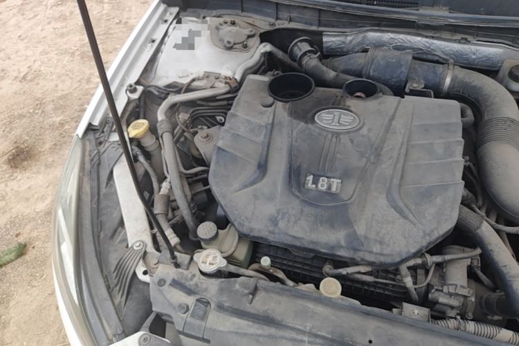 Used Bestune B70 2015 1.8T Automatic Elite Edition Engine Bay Right