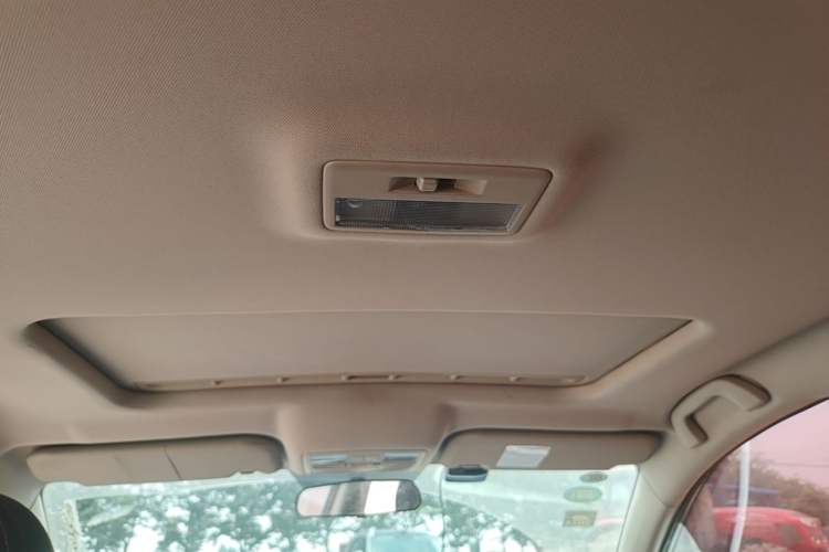 Used Bestune B70 2015 1.8T Automatic Elite Edition Headliner
