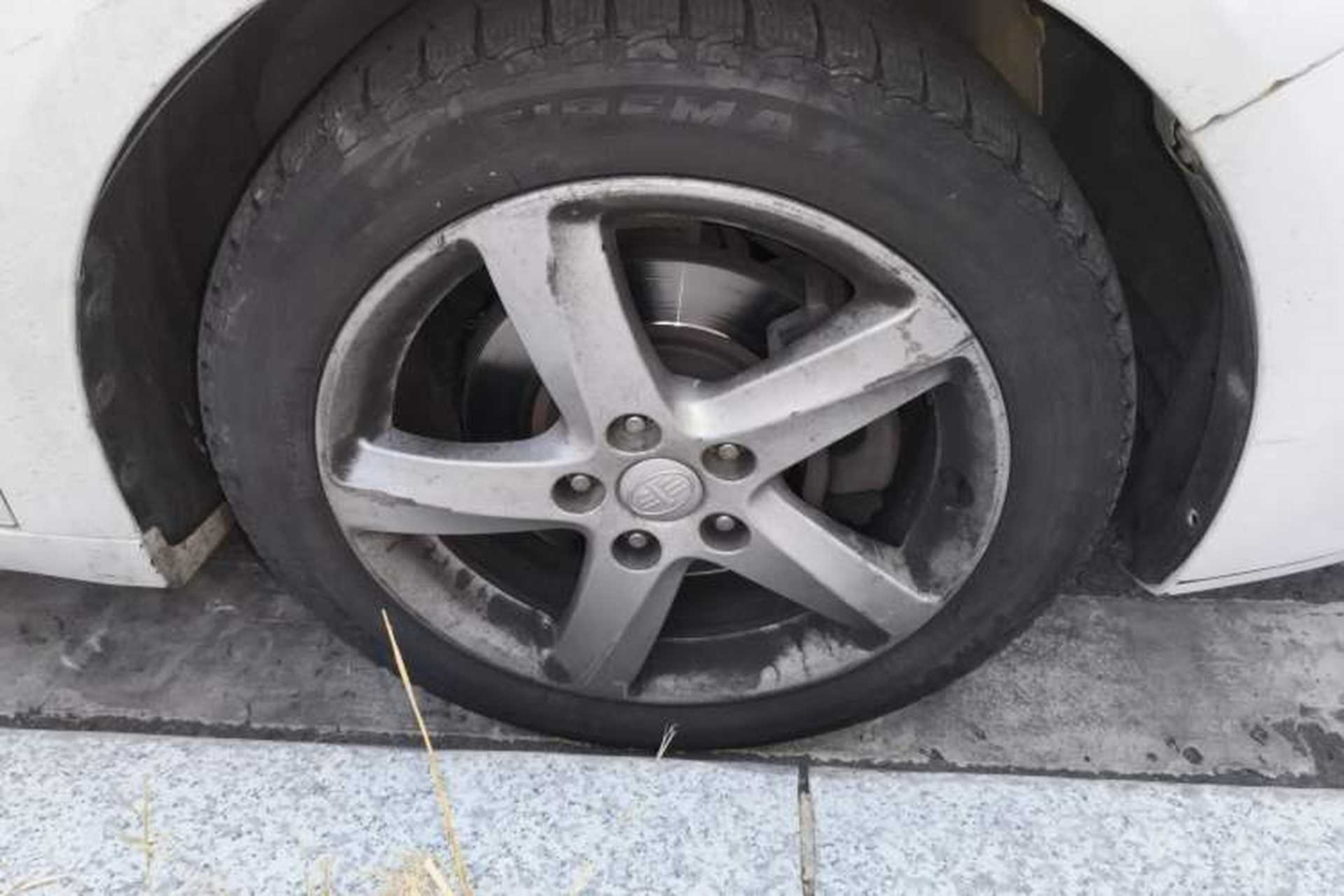 Used Bestune B70 2015 1.8T Automatic Elite Edition Right Front Wheel Hub