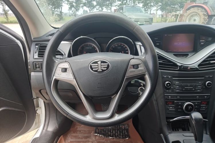 Used Bestune B70 2015 1.8T Automatic Elite Edition Steering Wheel