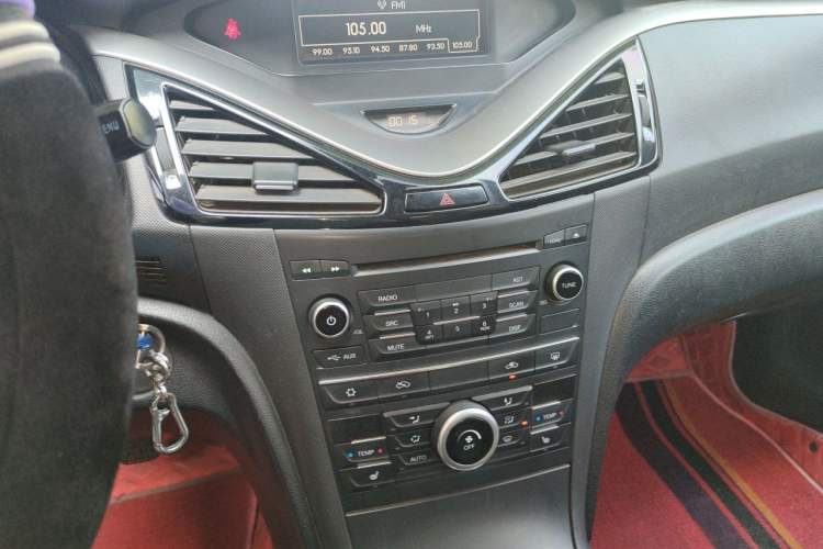 Used Bestune B70 2016 2.0L manual luxury edition Audio And AC Panel