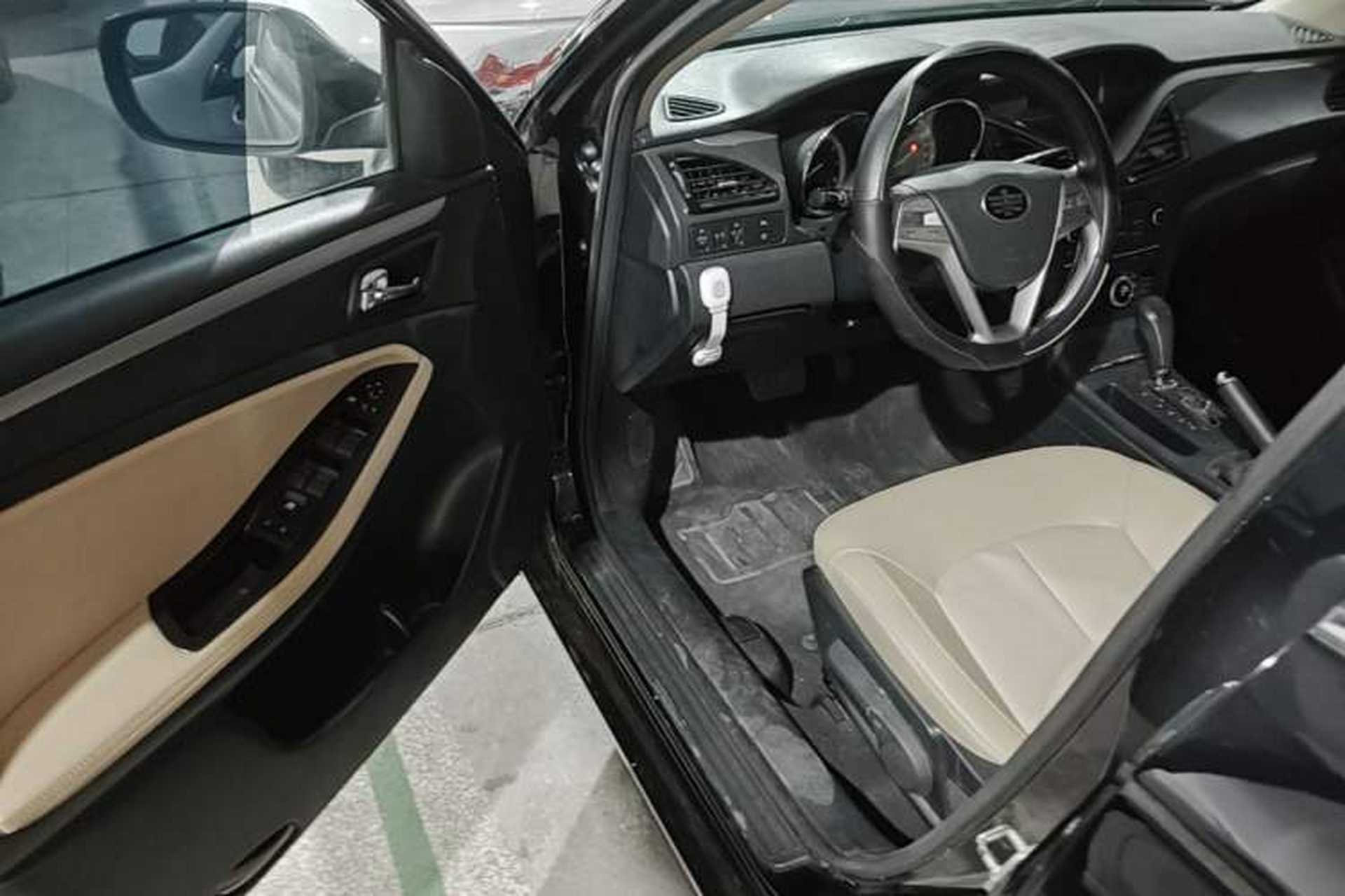 Used Bestune B70 2016 2.0L Automatic 10th Anniversary Edition Driver Seat