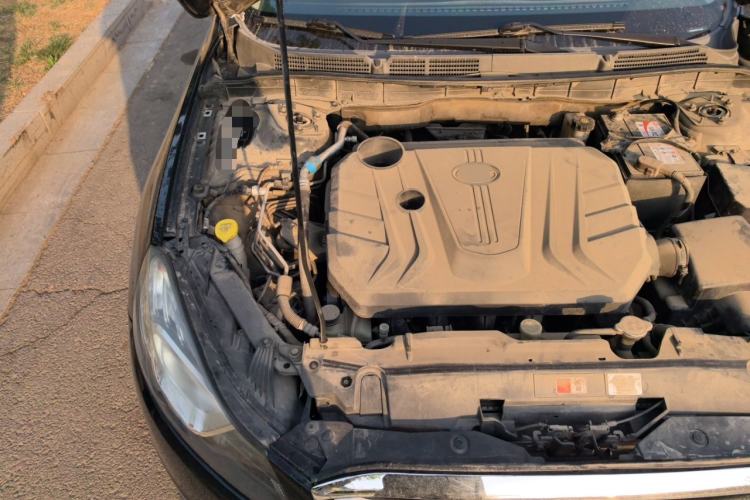 Used Bestune B70 2016 2.0L Automatic 10th Anniversary Edition Engine Bay Right