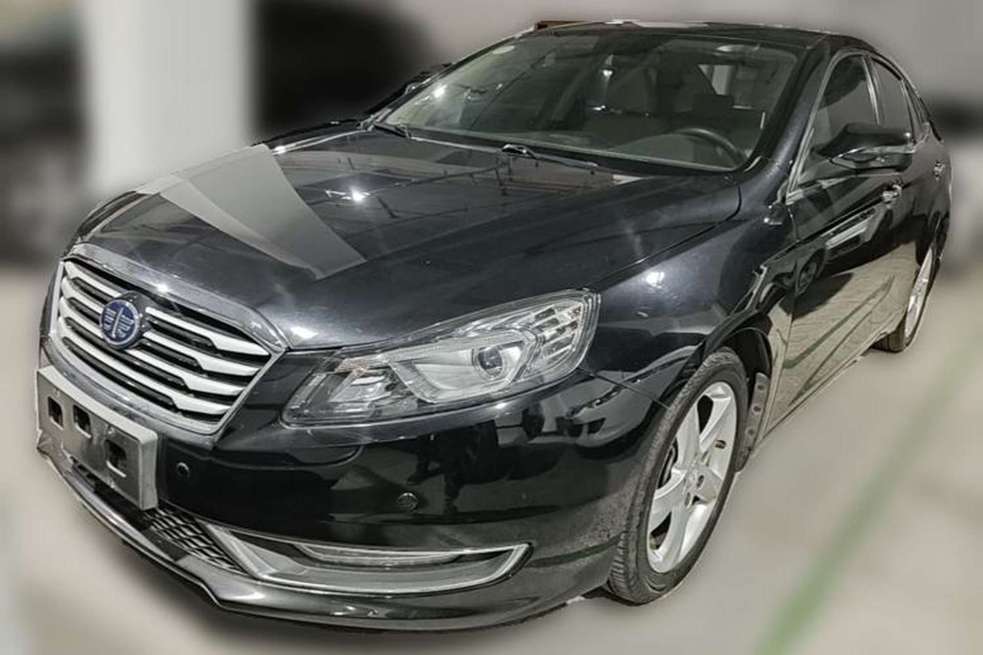 Used Bestune B70 2016 2.0L Automatic 10th Anniversary Edition Front Left 45 Deg