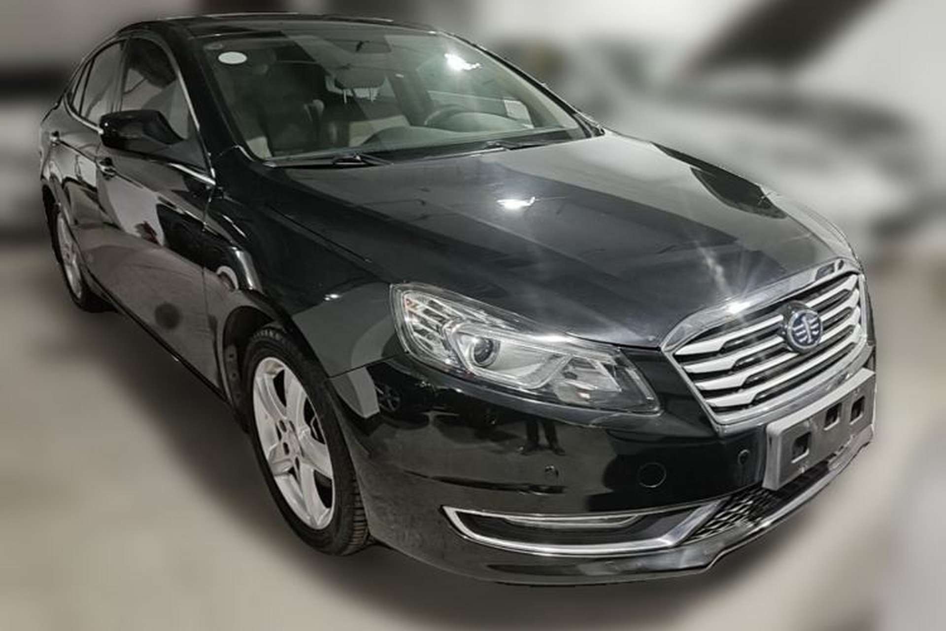 Used Bestune B70 2016 2.0L Automatic 10th Anniversary Edition Front Right 45 Deg