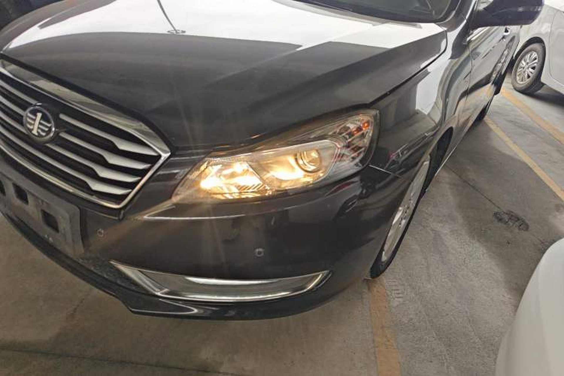 Used Bestune B70 2016 2.0L Automatic Luxury Model Left Front Headlight