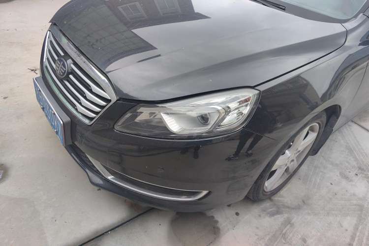 Used Bestune B70 2016 2.0L Automatic Luxury Model Left Front Headlight