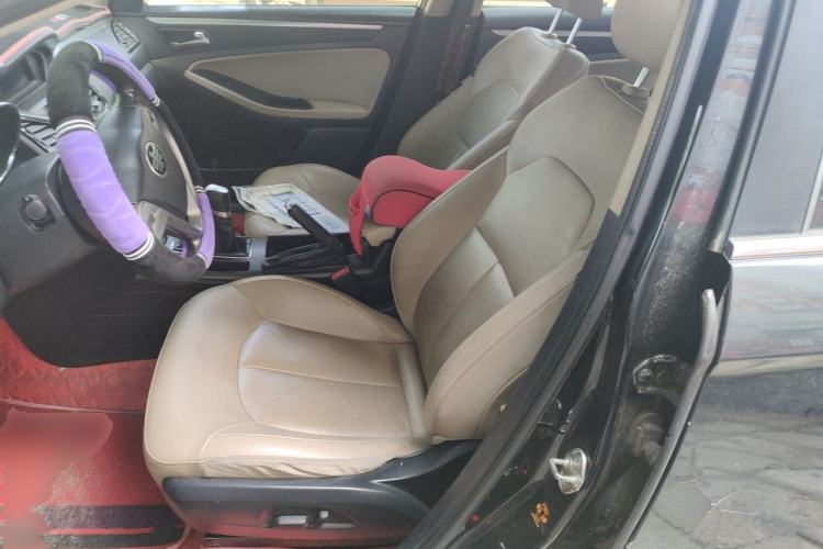 Used Bestune B70 2016 2.0L manual luxury edition Left Front Seat