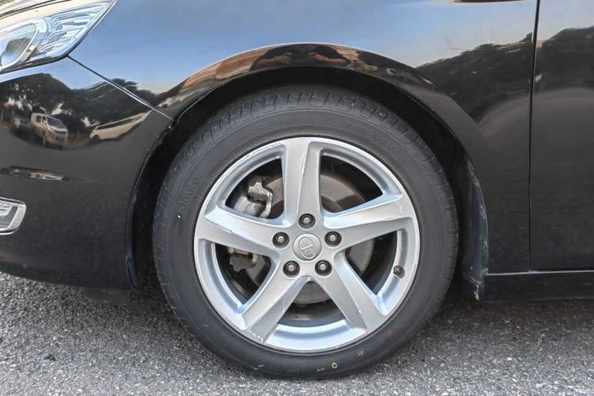 Used Bestune B70 2016 2.0L manual luxury edition Left Front Wheel Hub