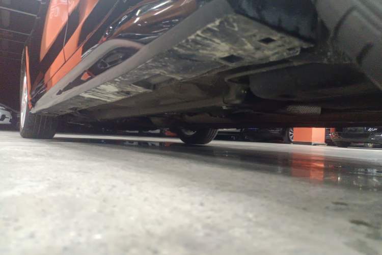 Used Bestune B70 2016 2.0L manual luxury edition Left Side Sill