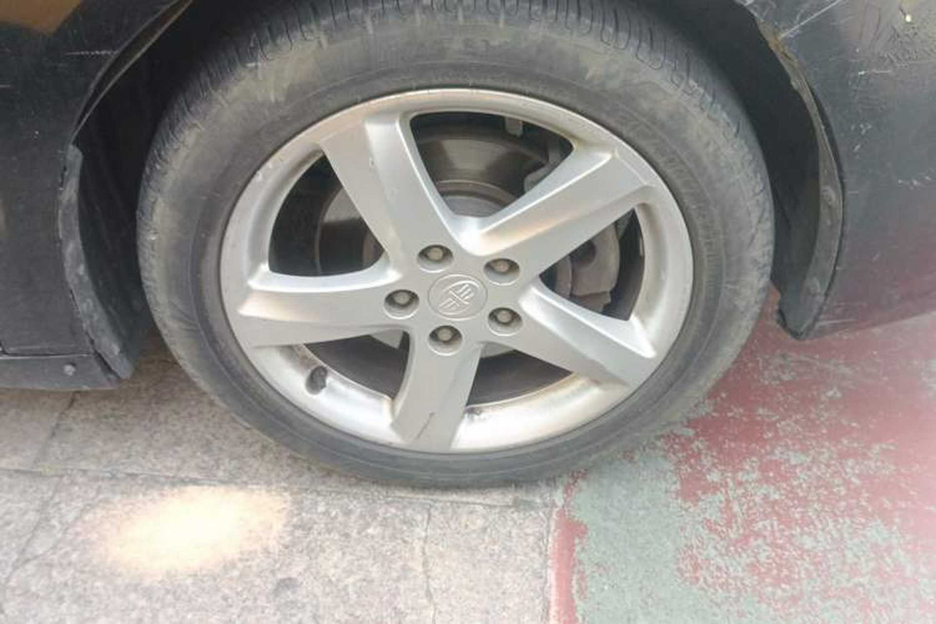 Used Bestune B70 2016 2.0L manual luxury edition Right Front Wheel Hub