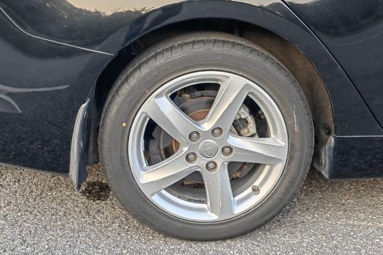 Used Bestune B70 2016 2.0L manual luxury edition Right Rear Wheel Hub