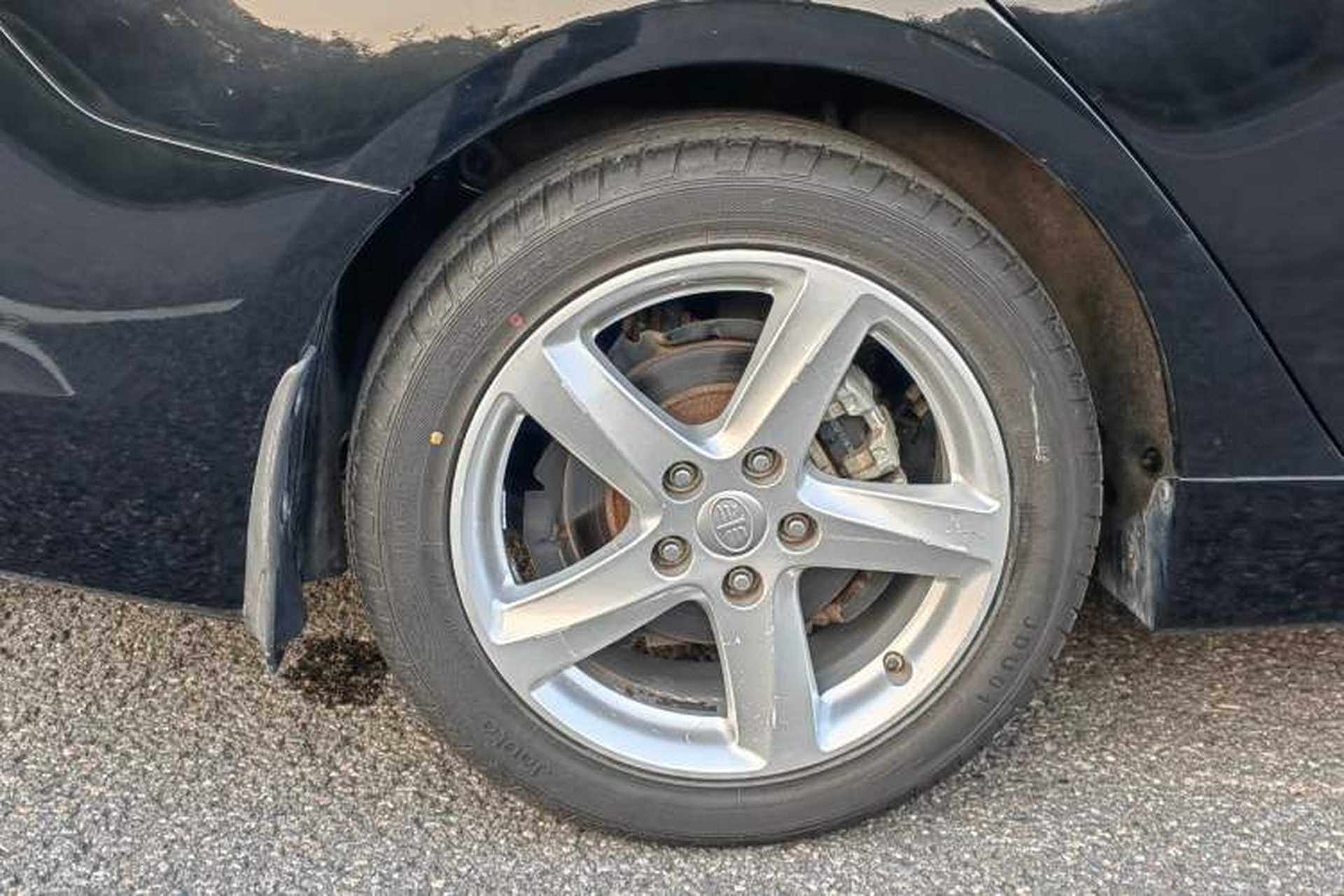 Used Bestune B70 2016 2.0L manual luxury edition Right Rear Wheel Hub