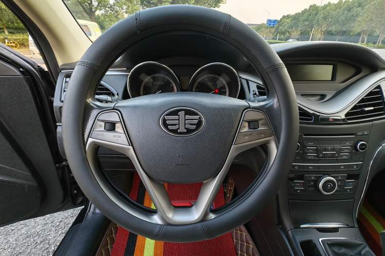 Used Bestune B70 2016 2.0L manual luxury edition Steering Wheel