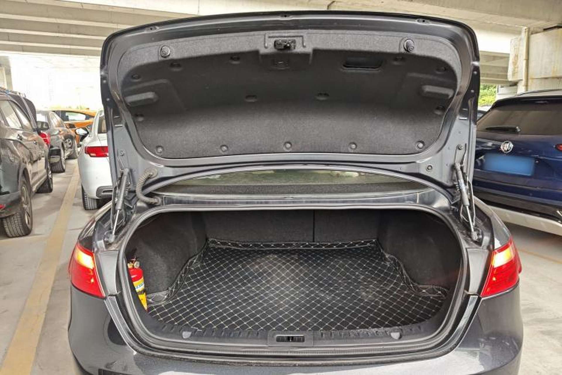 Used Bestune B70 2016 2.0L Automatic Luxury Model Trunk
