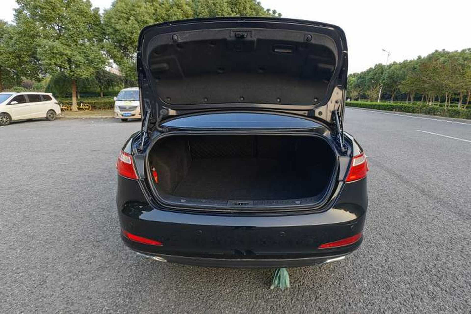 Used Bestune B70 2016 2.0L manual luxury edition Trunk