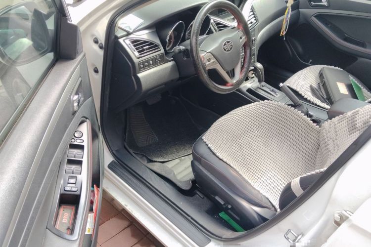 Used Bestune B70 2016 2.0L Automatic Luxury Model Driver Seat