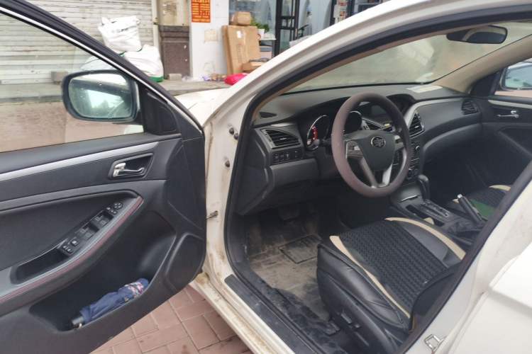 Used Bestune B70 2016 2.0L Automatic Luxury Model Driver Seat