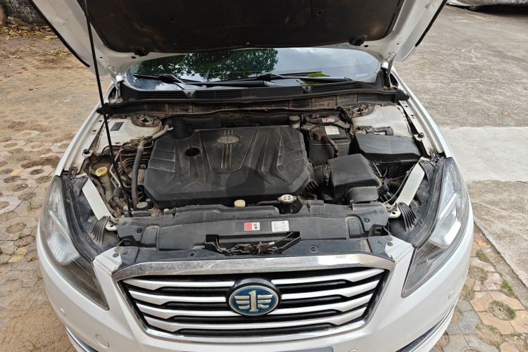 Used Bestune B70 2016 2.0L Automatic Luxury Model Engine Bay