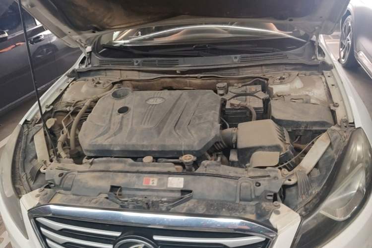Used Bestune B70 2016 2.0L Manual 10th Anniversary Edition Engine Bay