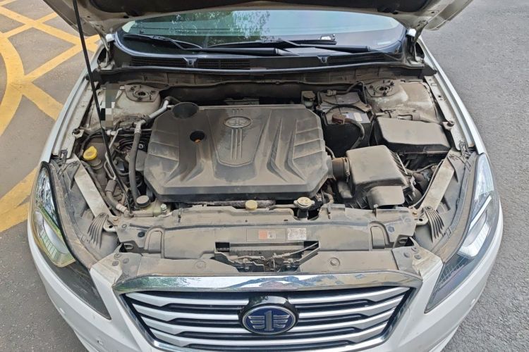 Used Bestune B70 2016 2.0L Automatic Premium Edition Engine Bay