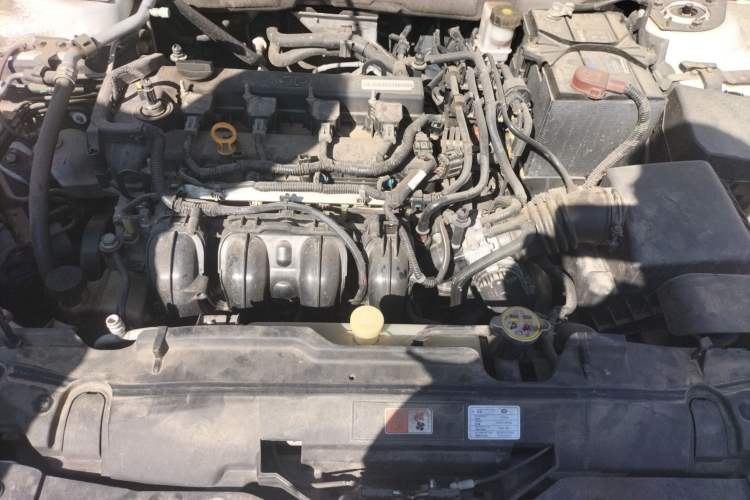 Used Bestune B70 2016 2.0L automatic Comfort trim level Engine Bay