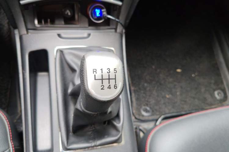 Used Bestune B70 2016 2.0L manual luxury edition Gear Lever