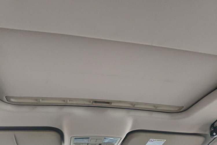 Used Bestune B70 2016 2.0L Automatic Luxury Model Headliner