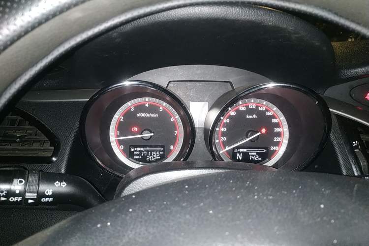 Used Bestune B70 2016 2.0L automatic Comfort trim level Instrument Cluster