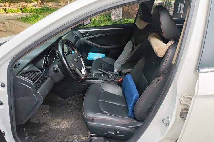 Used Bestune B70 2016 2.0L Automatic Premium Edition Left Front Seat