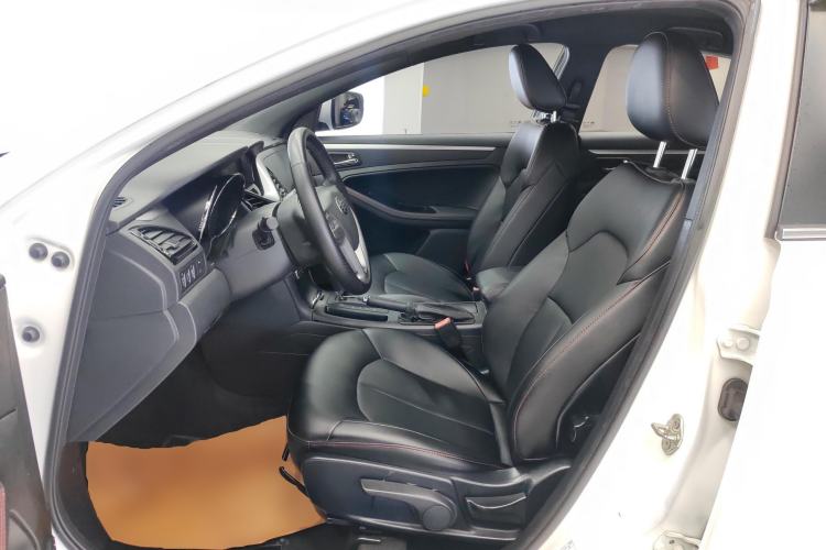 Used Bestune B70 2016 2.0L automatic Comfort trim level Left Front Seat