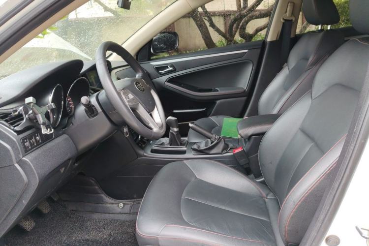 Used Bestune B70 2016 2.0L manual luxury edition Left Front Seat