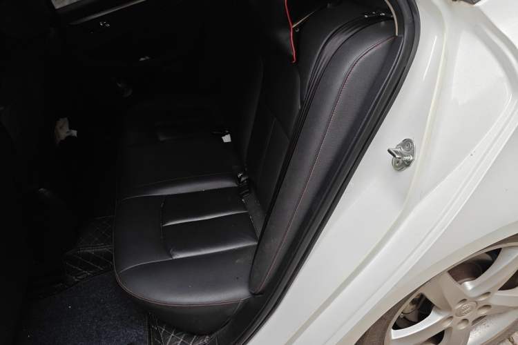 Used Bestune B70 2016 2.0L Automatic Luxury Model Left Rear Seat