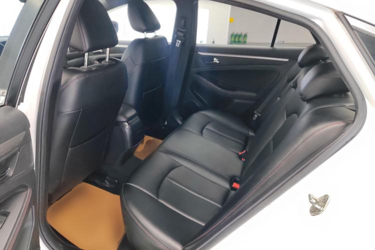 Used Bestune B70 2016 2.0L automatic Comfort trim level Left Rear Seat