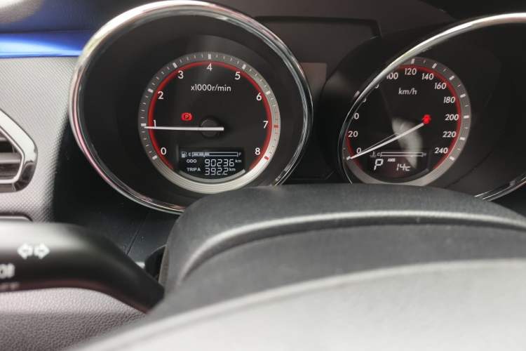 Used Bestune B70 2016 2.0L automatic Comfort trim level Odometer Close Up