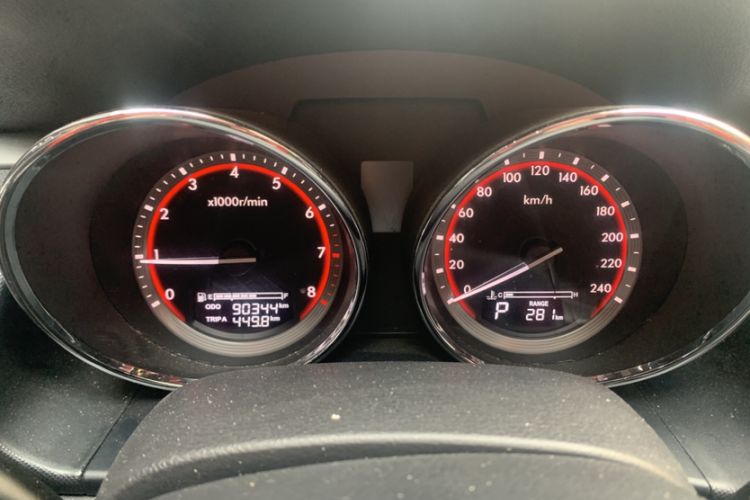 Used Bestune B70 2016 1.8T Automatic Sport Luxury Model Odometer Close Up