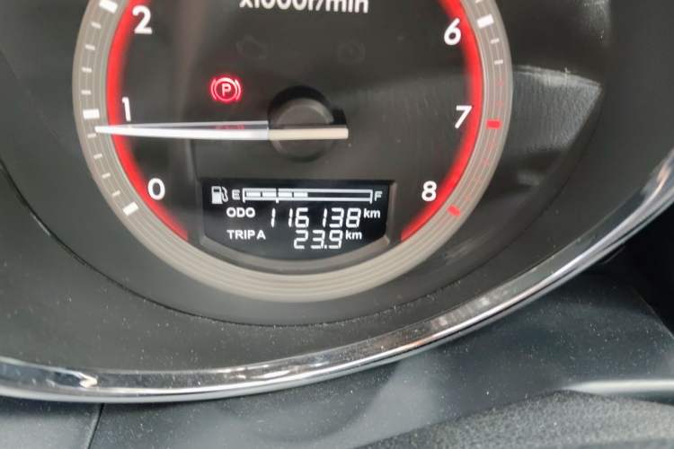 Used Bestune B70 2016 2.0L Automatic Luxury Model Odometer Close Up