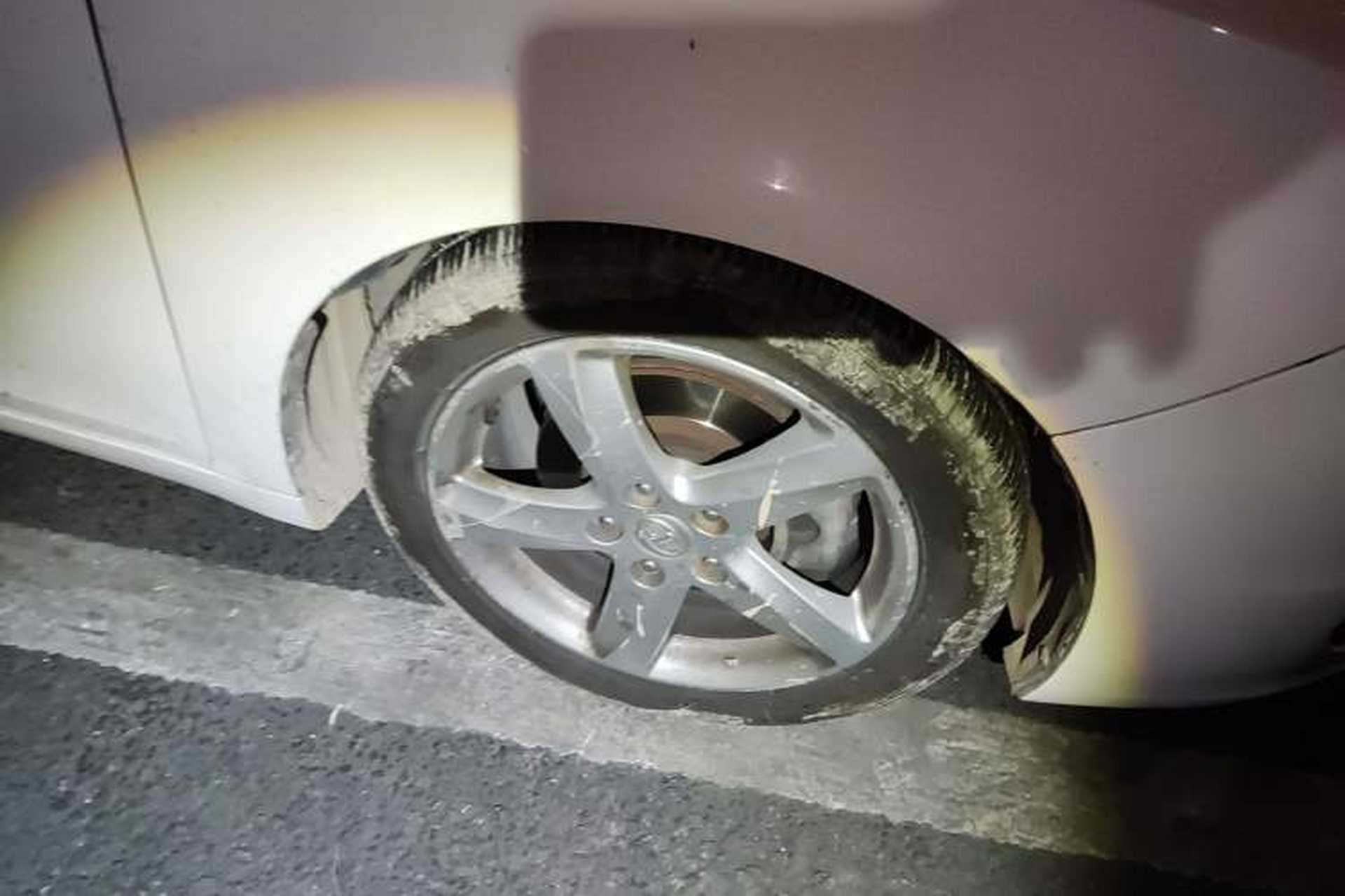 Used Bestune B70 2016 2.0L Automatic 10th Anniversary Edition Right Front Wheel Hub