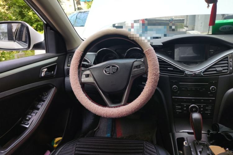 Used Bestune B70 2016 2.0L automatic Comfort trim level Steering Wheel