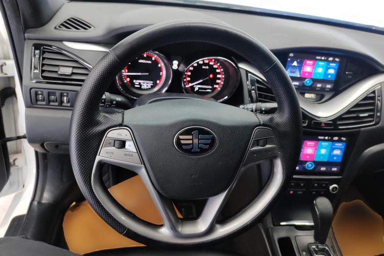 Used Bestune B70 2016 2.0L automatic Comfort trim level Steering Wheel