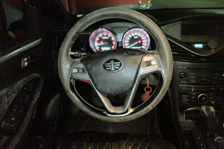Used Bestune B70 2016 2.0L automatic Comfort trim level Steering Wheel